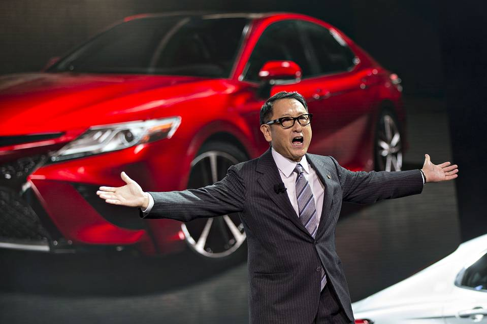 丰田总裁屡次“炮轰”电动汽车，真的只是怕被取代吗？