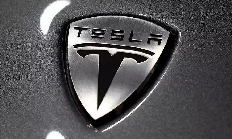 特斯拉回应事故一贯傲慢，但中国市场恐怕不吃这套