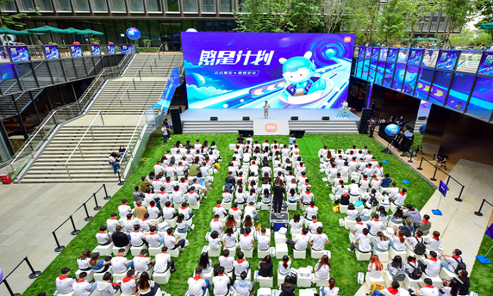 小米想要更“纯粹”的人才，或许应该将目光投向校园