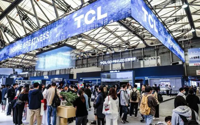 TCL三大产业携超百种前沿科技产品亮相AWE 2023