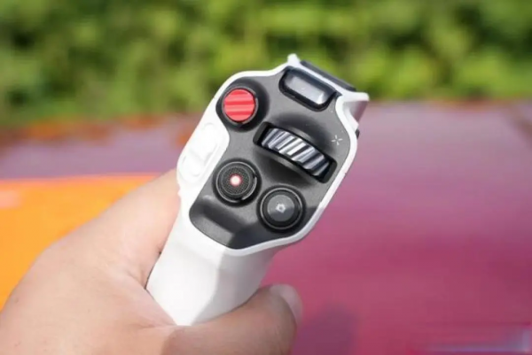 影石新品销量深陷“罗生门”，影翎A1真火了吗？