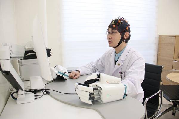 全国已有超20家医院开设脑机接口门诊