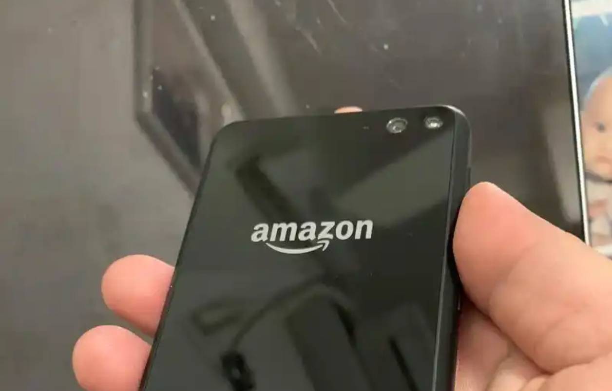 传亚马逊正秘密研发一款AI手机