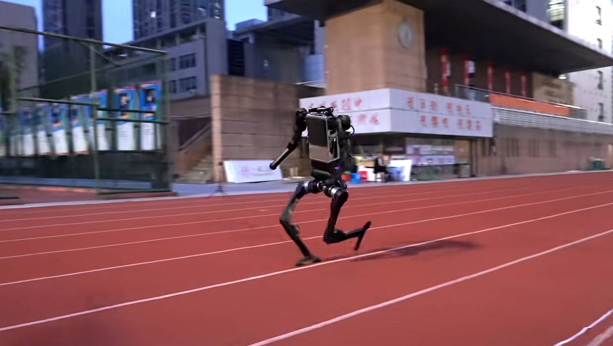 每秒10米！宇树机器人刷新世界纪录